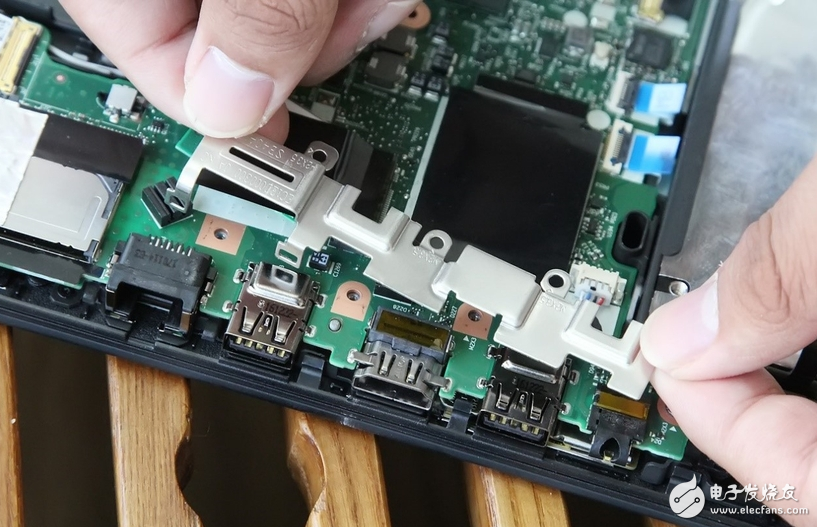 ThinkPad T471拆機(jī)：經(jīng)典之所以是經(jīng)典，是因?yàn)閺膩?lái)不玩虛的！