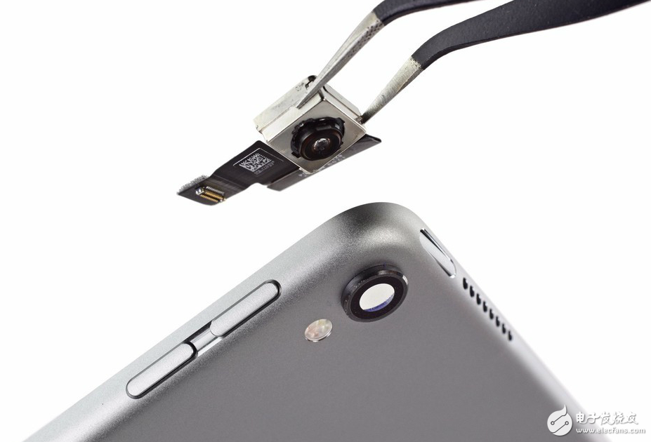 10.5英寸iPad Pro首拆解：為了高刷新頻率上了四根排線！