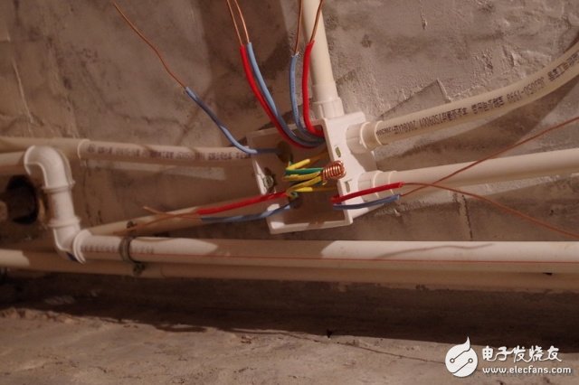 家裝電路施工布線圖解_家裝電路布線圖實(shí)景解讀