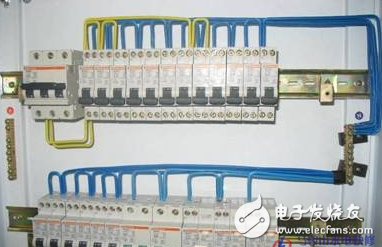 配電箱系統(tǒng)圖識圖解_實用家用配電箱接線實物圖分享