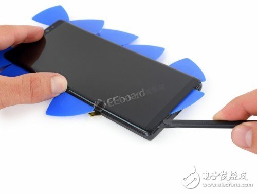 三星Galaxy Note8拆解詳情：你這是想不讓我換掉原裝電池呀！