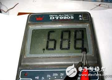 用數(shù)字萬用表測三極管及檢測三極管好壞