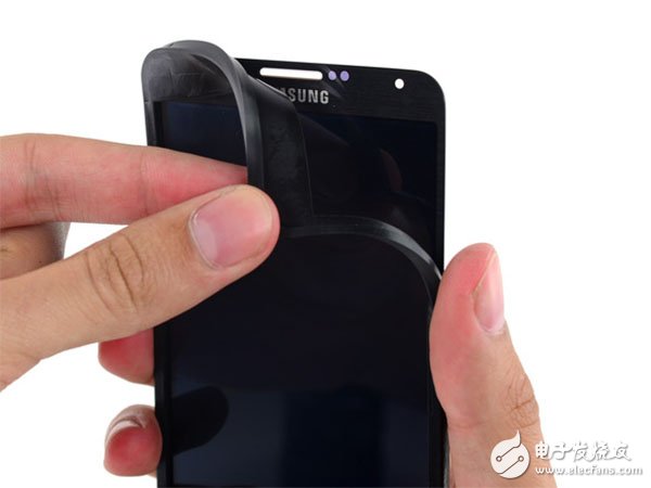 拆解新版Oculus Rift，竟內(nèi)置三星Note3手機(jī)屏