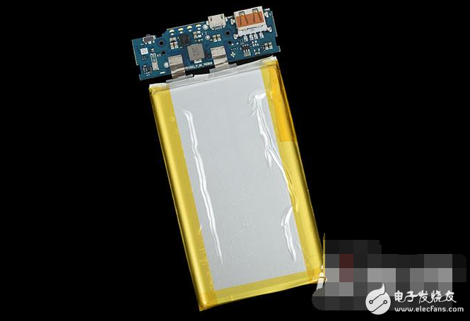 小米移動(dòng)電源實(shí)測質(zhì)量滿分_小米移動(dòng)電源能給iphone充電嗎