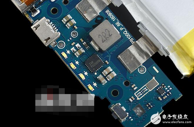 小米移動(dòng)電源實(shí)測質(zhì)量滿分_小米移動(dòng)電源能給iphone充電嗎