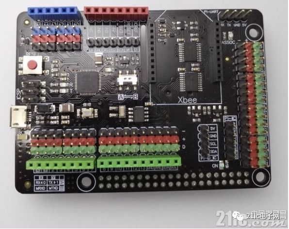 基于具有Arduino Leonardo的樹莓派擴(kuò)展板的介紹