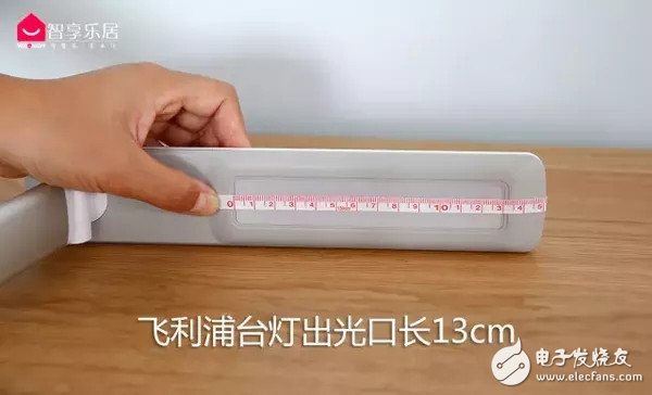 5款LED臺燈的對比_究竟哪個更好