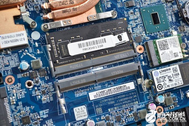 未來人類魔鬼魚DR5拆機(jī)圖賞 雙風(fēng)扇散熱管惹眼