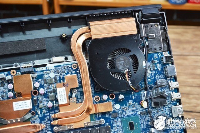 未來(lái)人類(lèi)魔鬼魚(yú)DR7-PLUS拆機(jī)圖賞 多達(dá)四根銅管