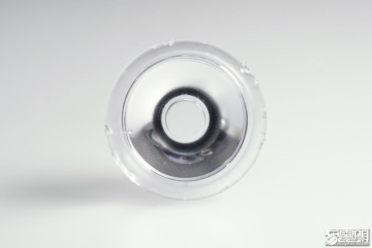 小米隨身手電筒LPB01ZM試射拆解