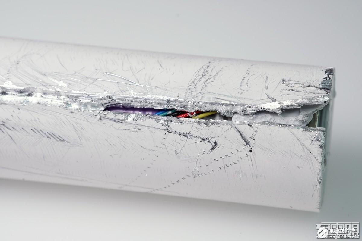 小米隨身手電筒LPB01ZM試射拆解