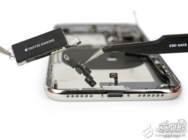 iPhone X最專業(yè)深度拆解！驚現(xiàn)神秘芯片