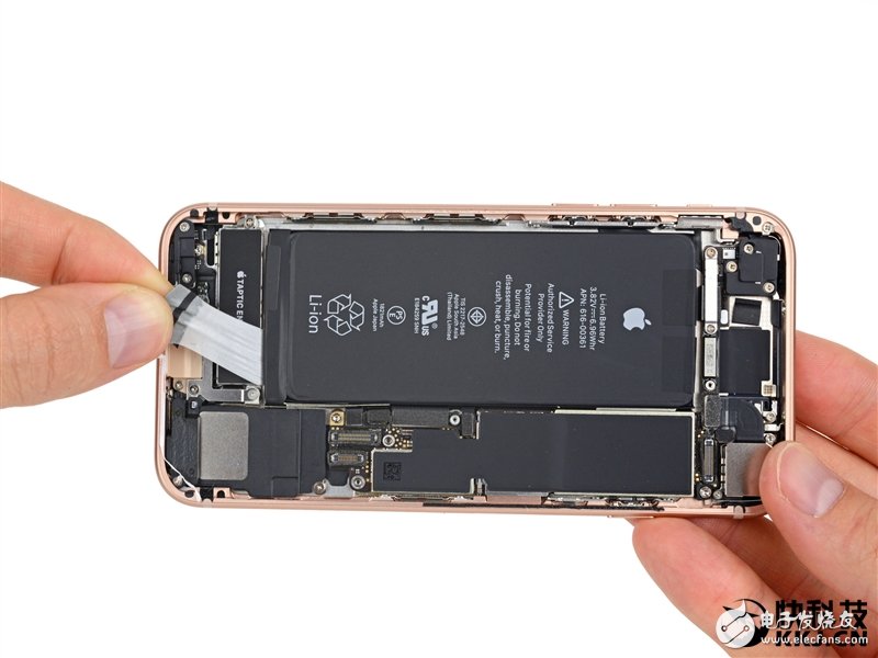 iPhone 8完全拆解：罕見2GB內(nèi)存造就奇跡！