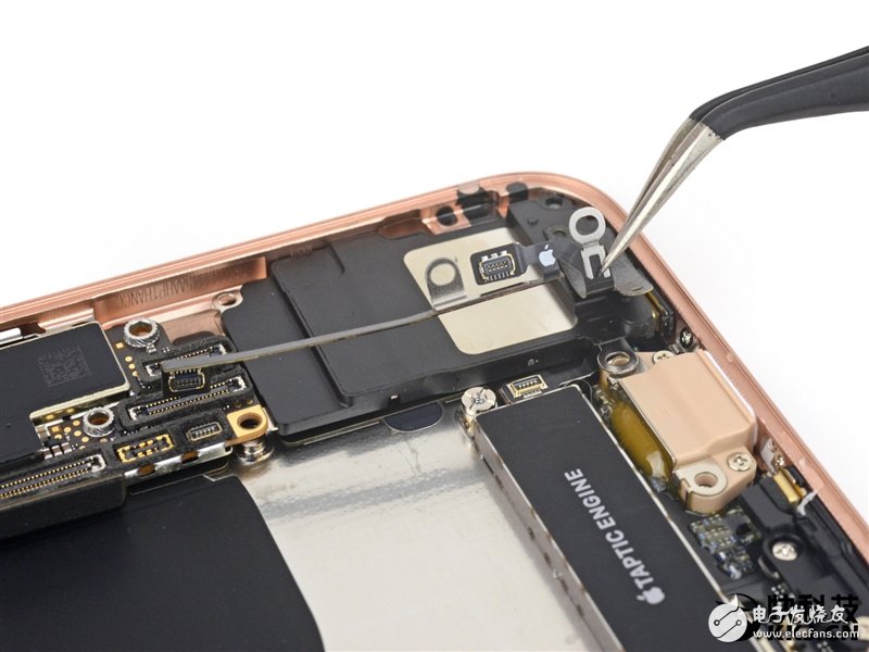 iPhone 8完全拆解：罕見2GB內(nèi)存造就奇跡！
