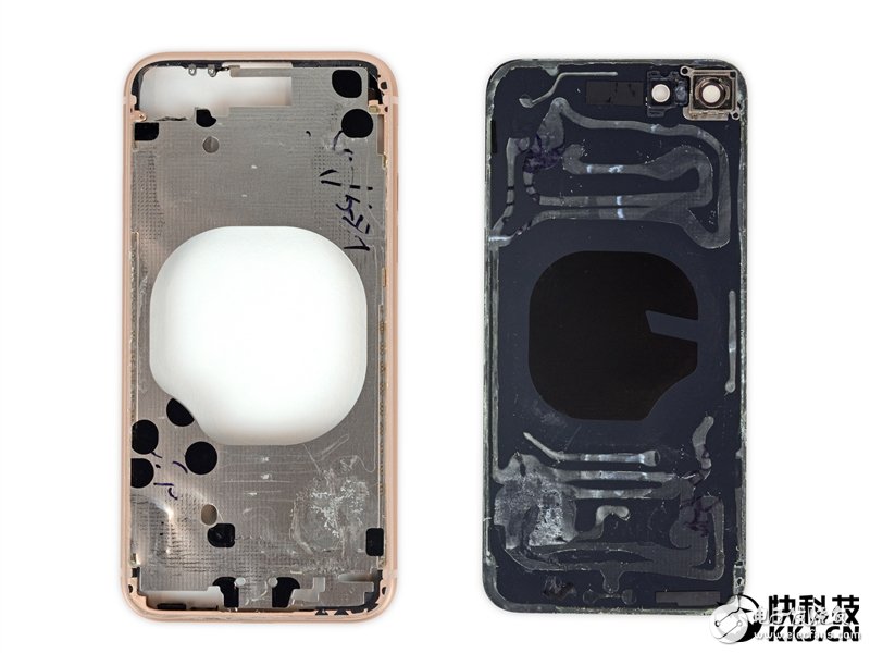 iPhone 8完全拆解：罕見2GB內(nèi)存造就奇跡！