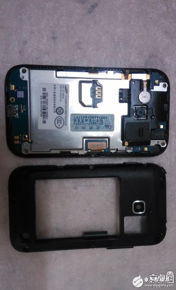 三星S6358手機(jī)拆機(jī)圖解