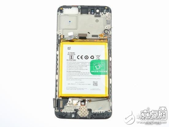 做工對(duì)得起2999元售價(jià)嗎？一加5完全拆解