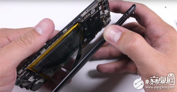 性價比到底有多高，一加手機5拆機圖給你答案