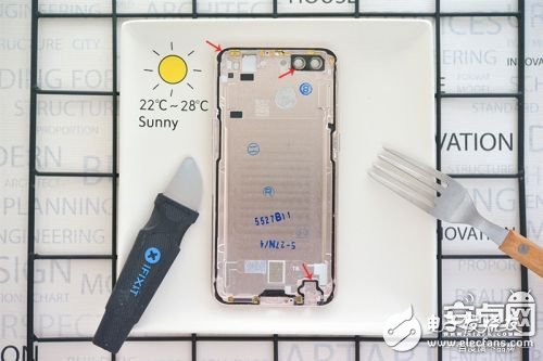 2999元！OPPO R11拆解：居然具備生活防水？(組圖)