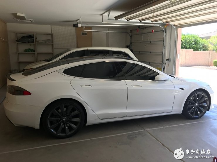 特斯拉Autopilot2.0計算單元全拆解，英偉達PX 2到底長什么樣？