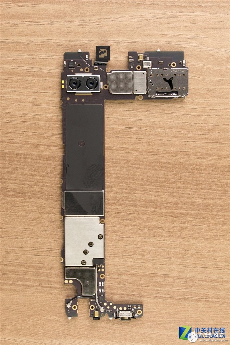 250萬刀定制副屏花得值！魅族PRO 7 Plus拆解