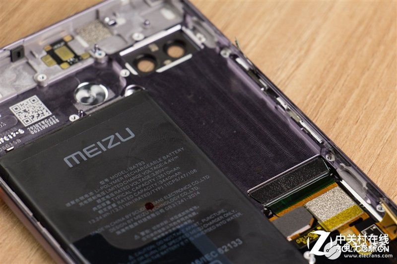 250萬刀定制副屏花得值！魅族PRO 7 Plus拆解