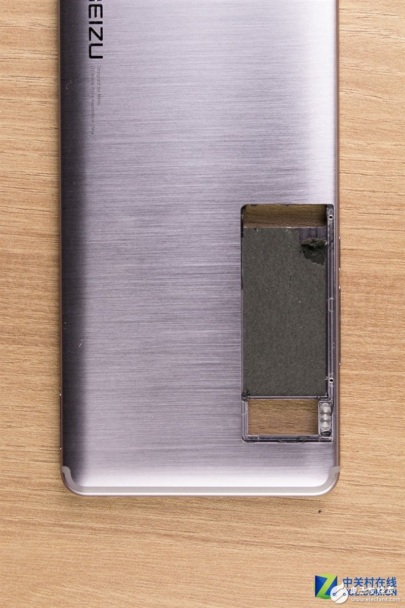 250萬刀定制副屏花得值！魅族PRO 7 Plus拆解