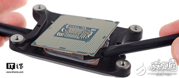 新款21.5英寸iMac拆解意外發(fā)現(xiàn)：內(nèi)存、CPU均可升級