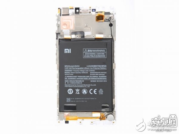 小米Max 2手機(jī)拆解：動(dòng)手難度不高，容易維修