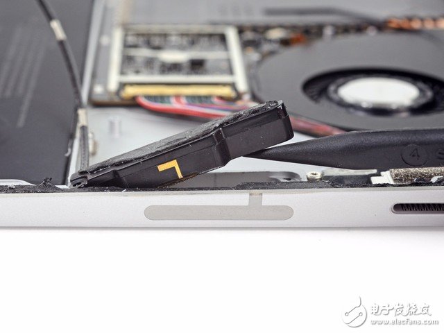 微軟Surface Laptop讓拆機大神懷疑人生