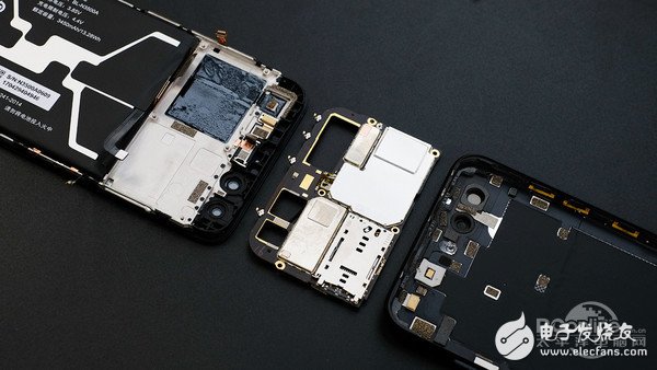 如何同時塞進(jìn)4個攝像頭+3450mAh電池？金立S10拆解