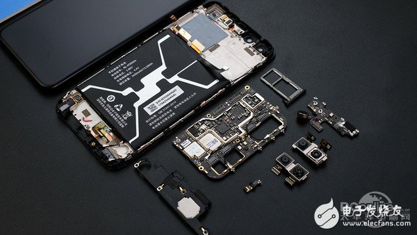 如何同時塞進(jìn)4個攝像頭+3450mAh電池？金立S10拆解
