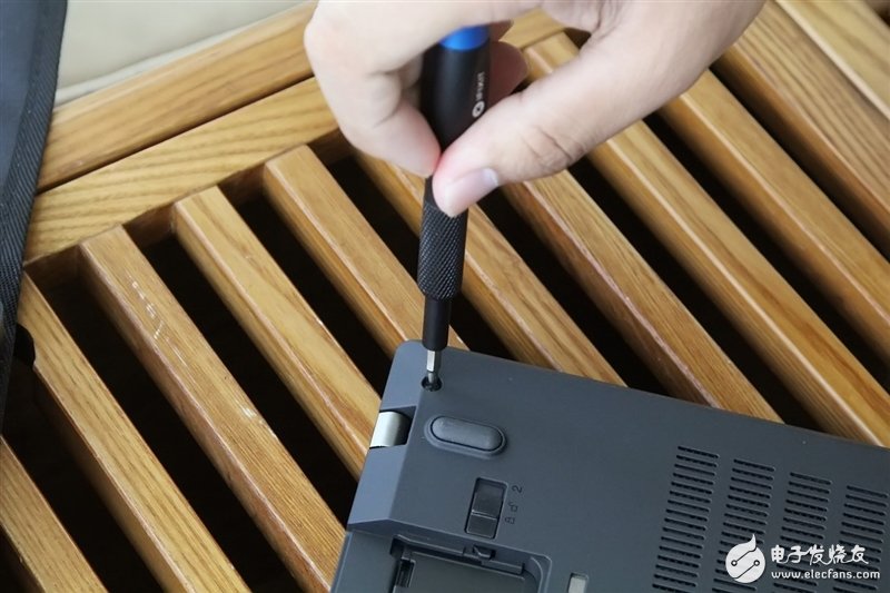 厚積薄發(fā)的秘密 ThinkPad T470拆機(jī)圖賞