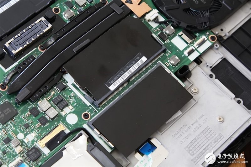 厚積薄發(fā)的秘密 ThinkPad T470拆機(jī)圖賞