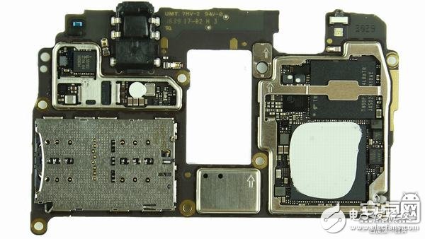 [圖]華為Mate 9拆解：做工整齊、用料扎實