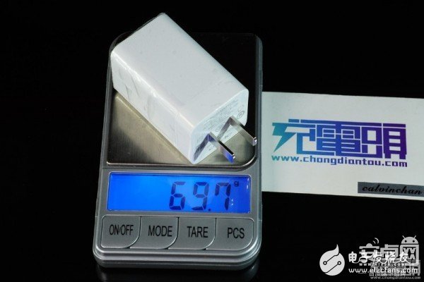 誰(shuí)是李鬼？真假OPPO VOOC閃充充電器對(duì)比拆解