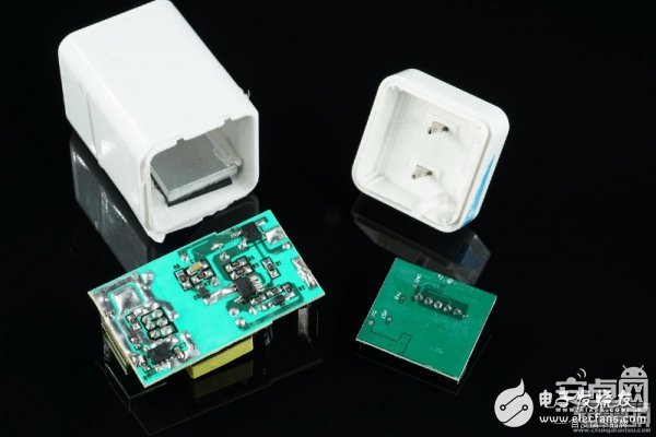 誰(shuí)是李鬼？真假OPPO VOOC閃充充電器對(duì)比拆解