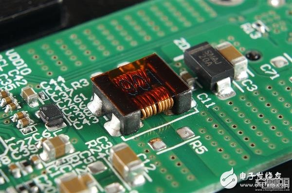 99元值了！小米無(wú)線充電器開(kāi)箱拆解