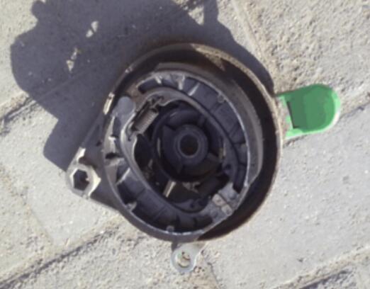 電動(dòng)車(chē)后剎車(chē)怎么拆_電動(dòng)車(chē)后輪剎車(chē)拆解圖