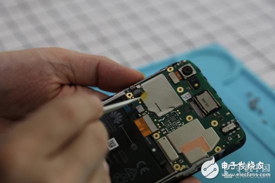 榮耀暢玩7拆機(jī)全面解析