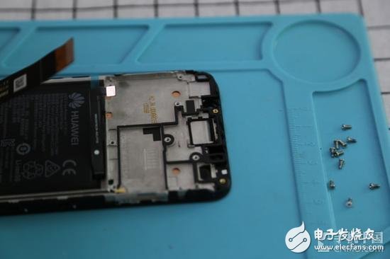 榮耀暢玩7拆機(jī)全面解析
