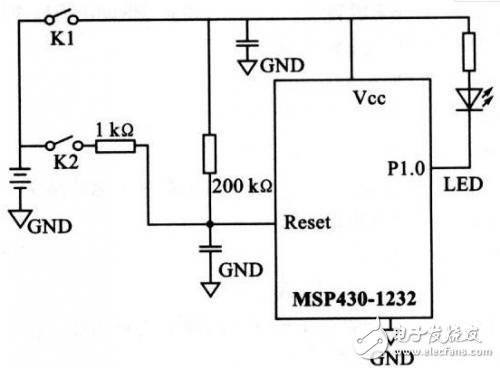 如何利用單片機(jī)看門狗定時(shí)器使led閃爍